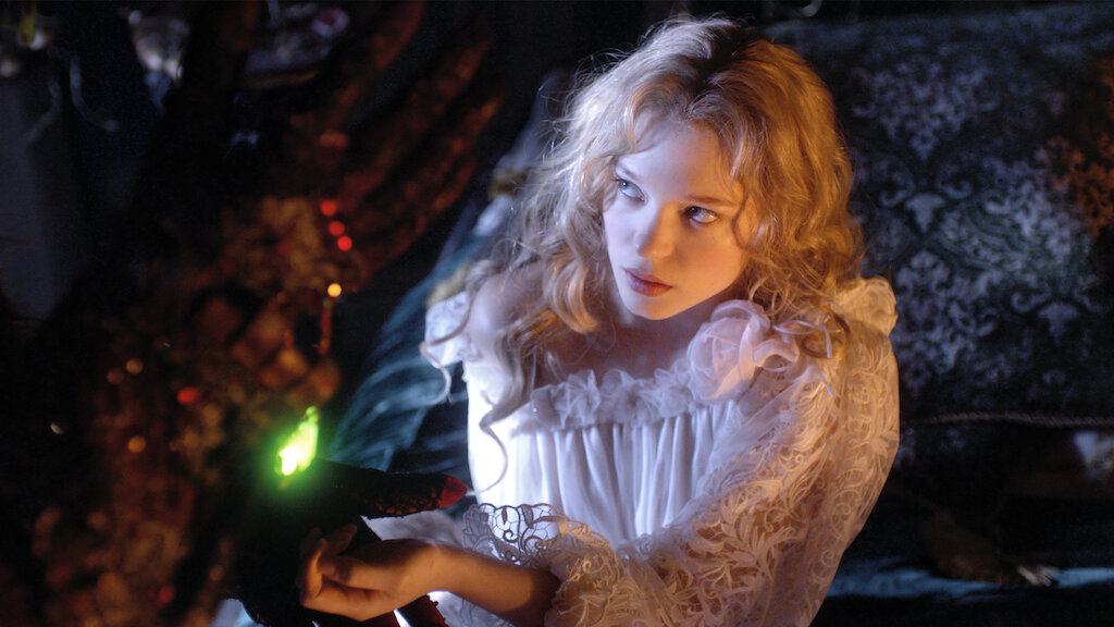 La Bella Y La Bestia 2014 La bella y la bestia | Netflix